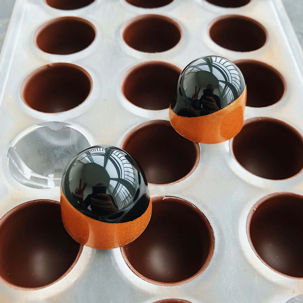 Chocolate Polycarbonate Mold - Footballs